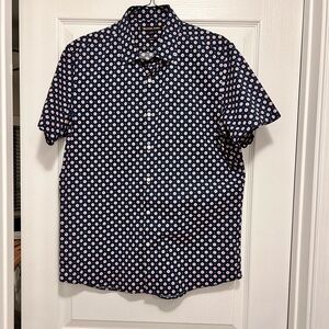 Michael Kors Men’s Large (Slim Fit) Short Sleeve Shirt
